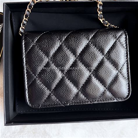 chanel 21b clutch with chain|Chanel vintage clutch with chain.